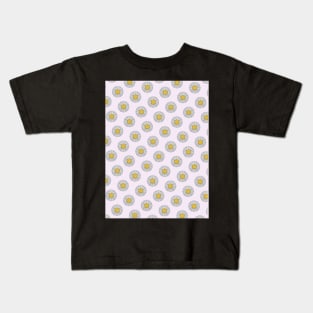 Simple Spring Daisies Pattern | Lilac Background Kids T-Shirt